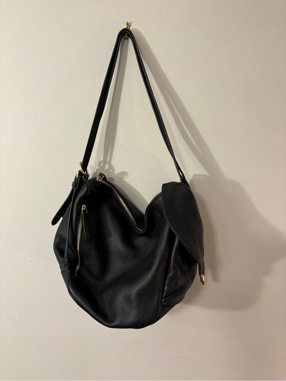 Convertible Black Leather Hobo Backpack — Adjustable Straps — One Size 🖤